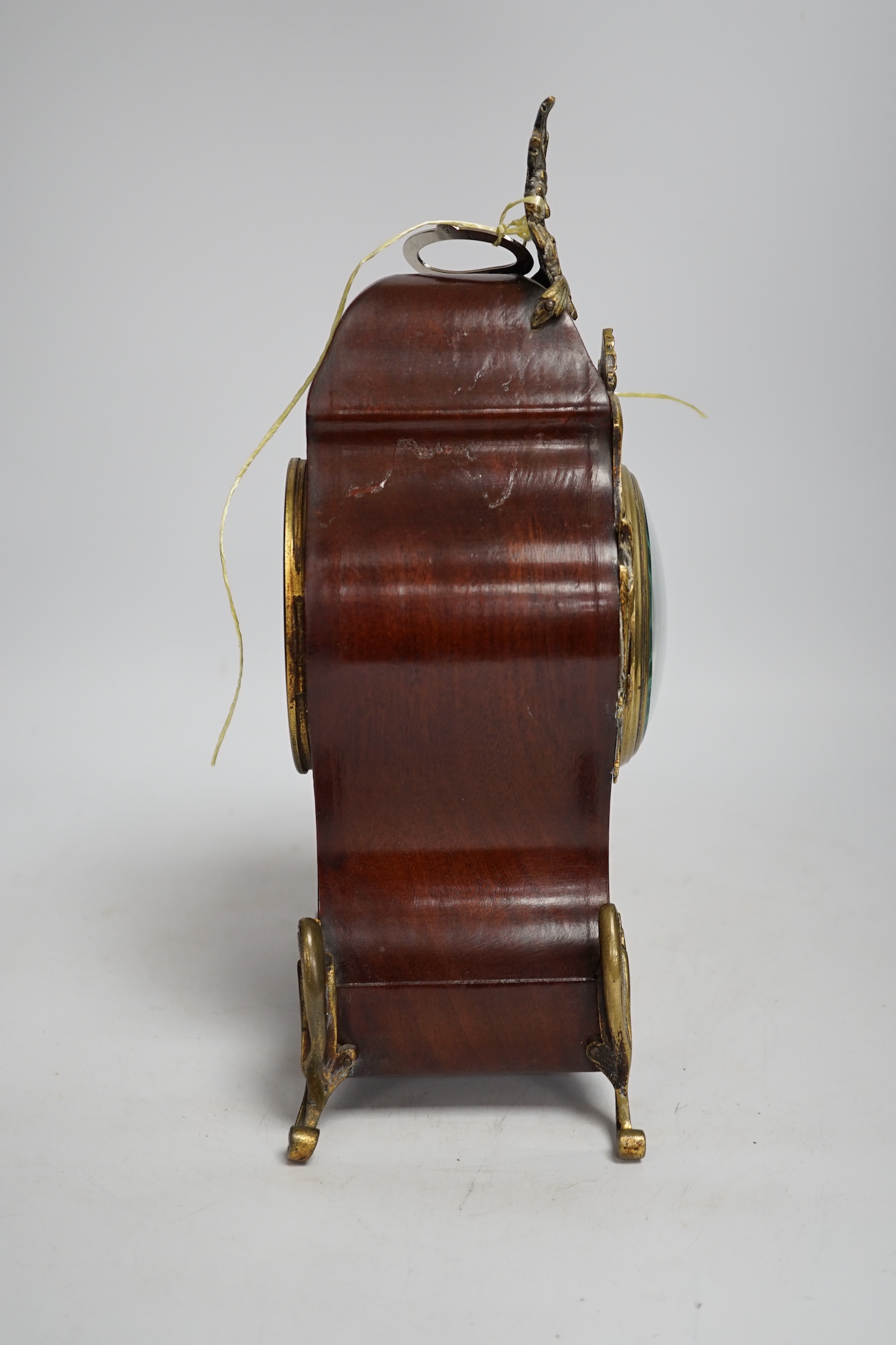 A 19th century French red boulle mantel clock, 31.5cm
